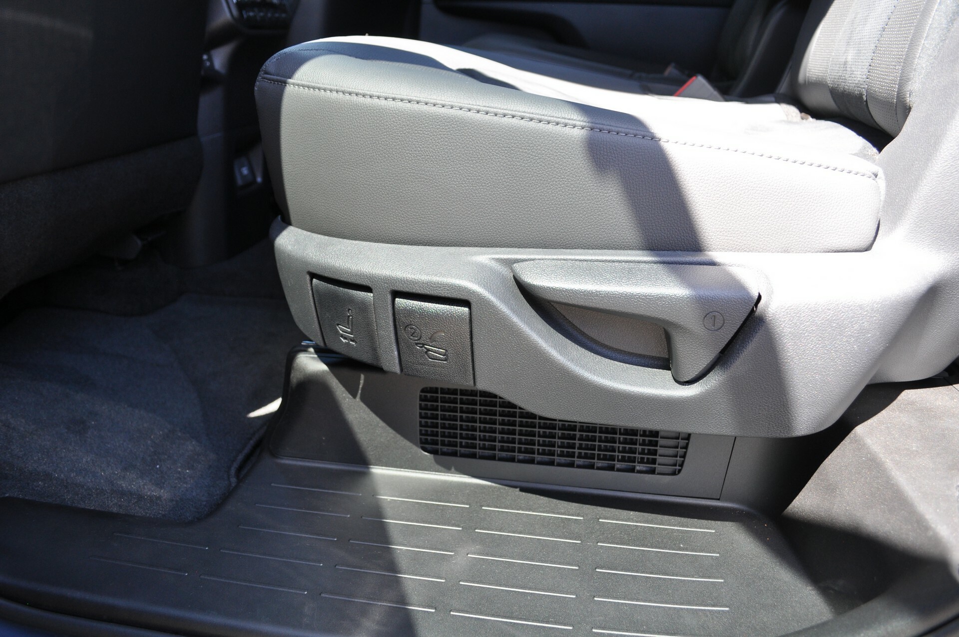 2024 Toyota Grand Highlander CarScoops 529 193