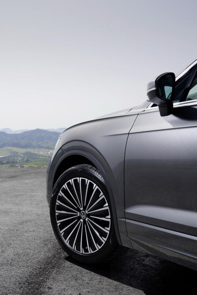  2024 Volkswagen Touareg Gets A Facelight And Some Interior Tweaks Too