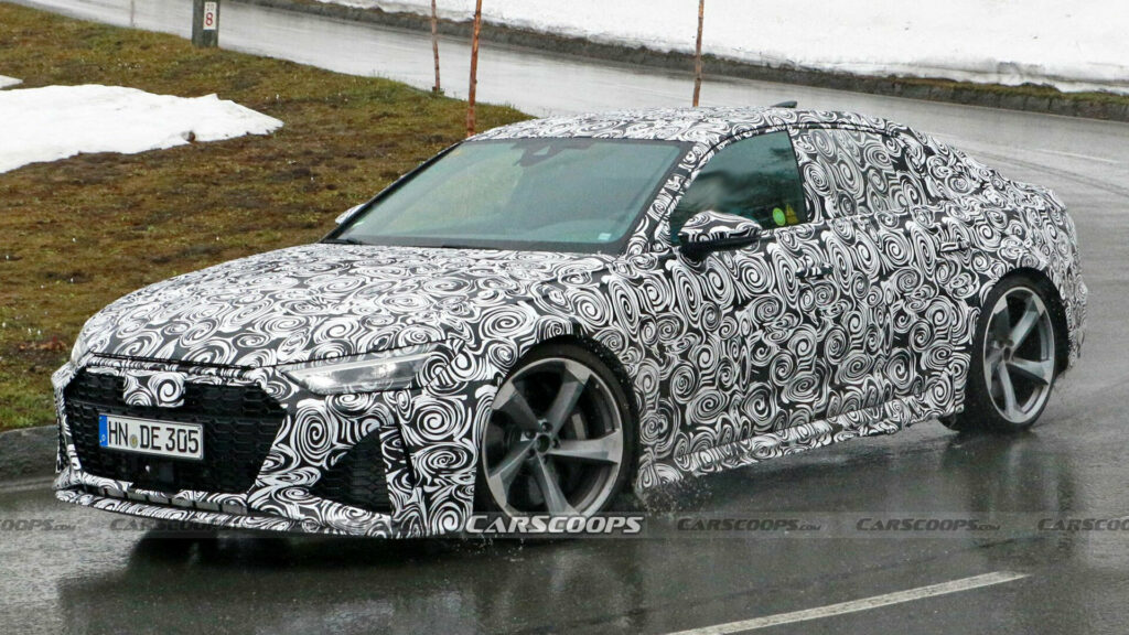  Possible Audi RS7 Mule Spied With Plug-In Hybrid Power