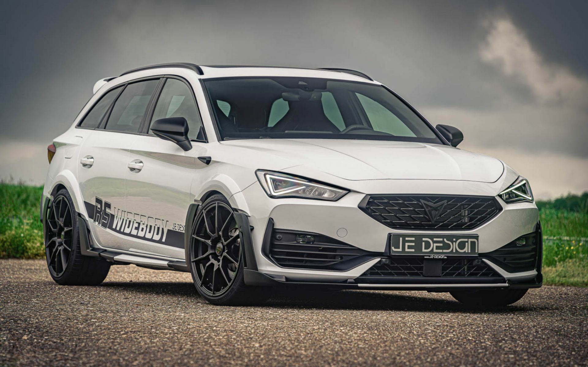 Cupra Leon Sports Tourer Spiced Up From JE Design With Wide Bodykit And 365  HP