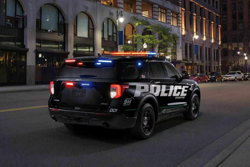 Ford Explorer Police 1 1024x683 - Auto Recent