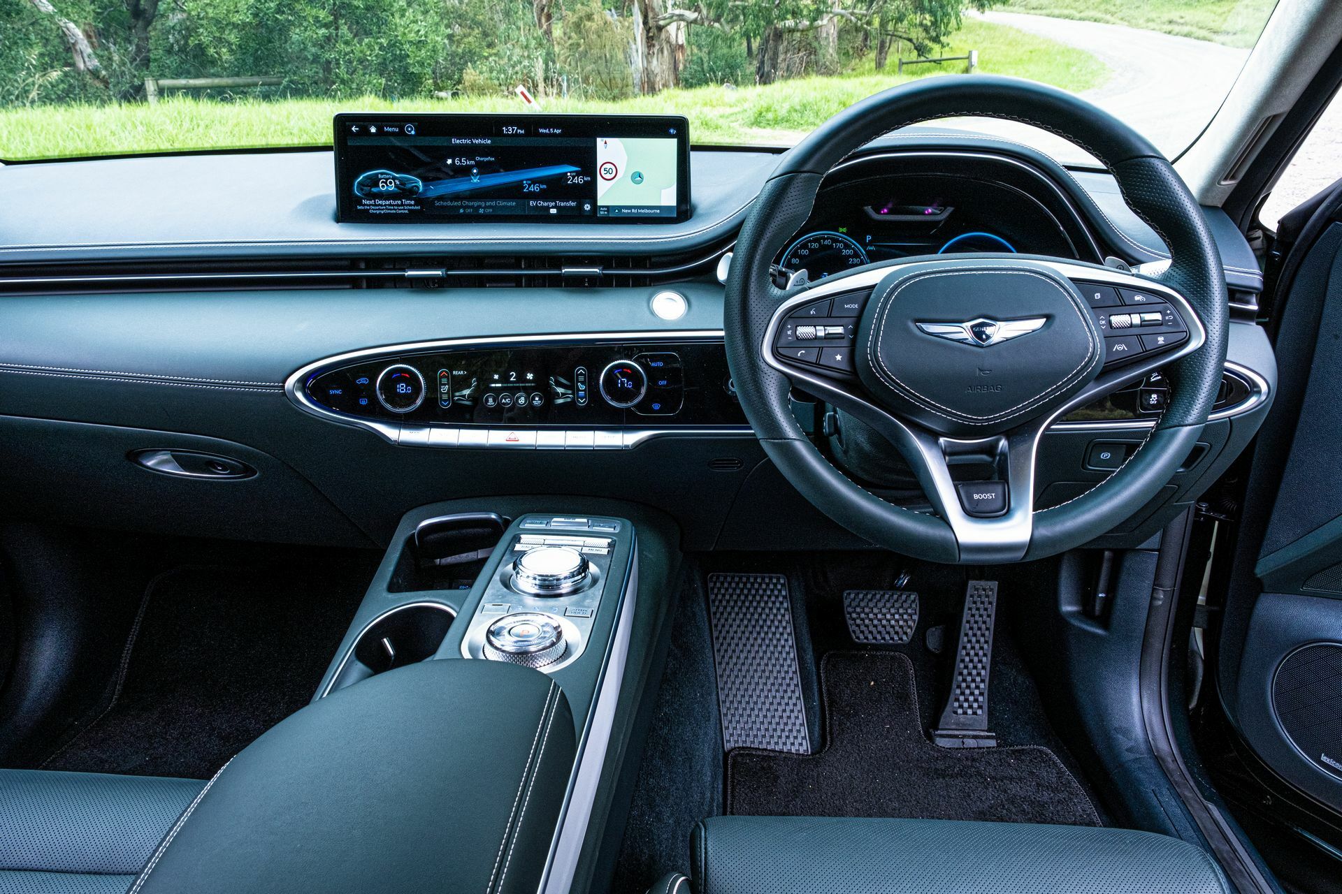Genesis Electrified GV70 - 38