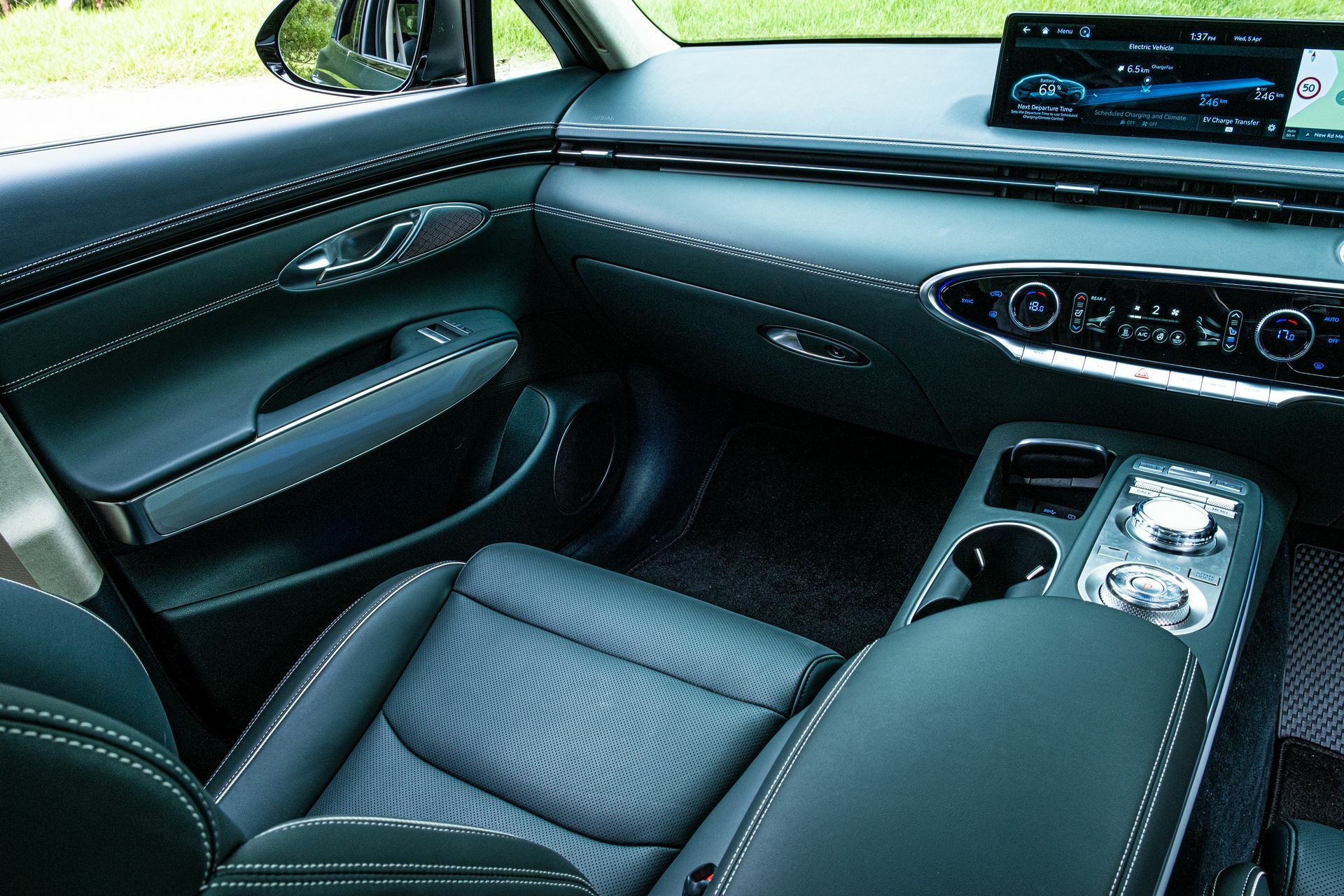 Genesis Electrified GV70 - 39