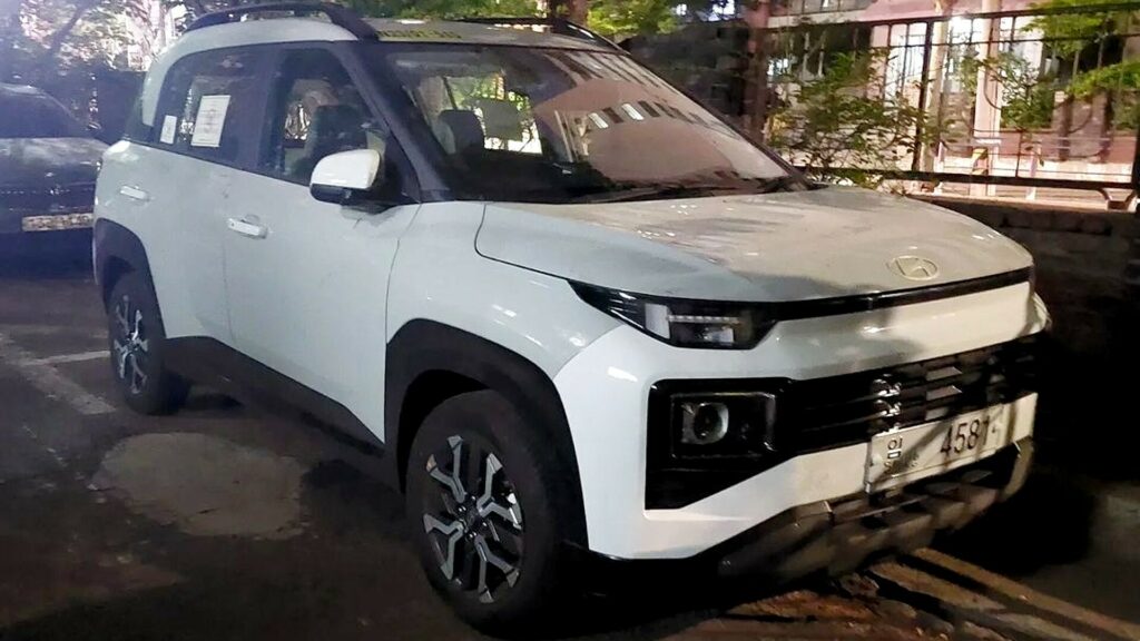  New Hyundai Exter Baby SUV Caught Uncovered Ahead Of Debut