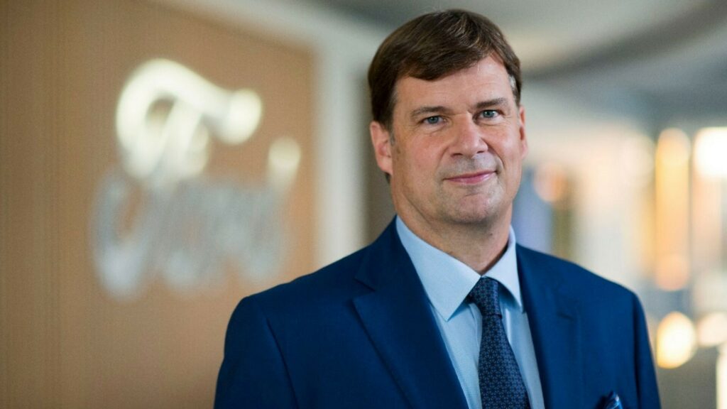  Why Jim Farley Thinks China Is A Greater Threat To Ford Than GM Or Toyota
