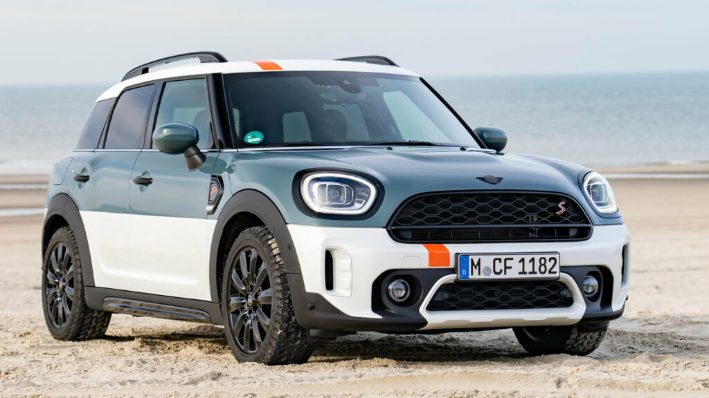 MINI Cooper S Countryman ALL4 Uncharted Edition Debuts As A Two-Tone Treat