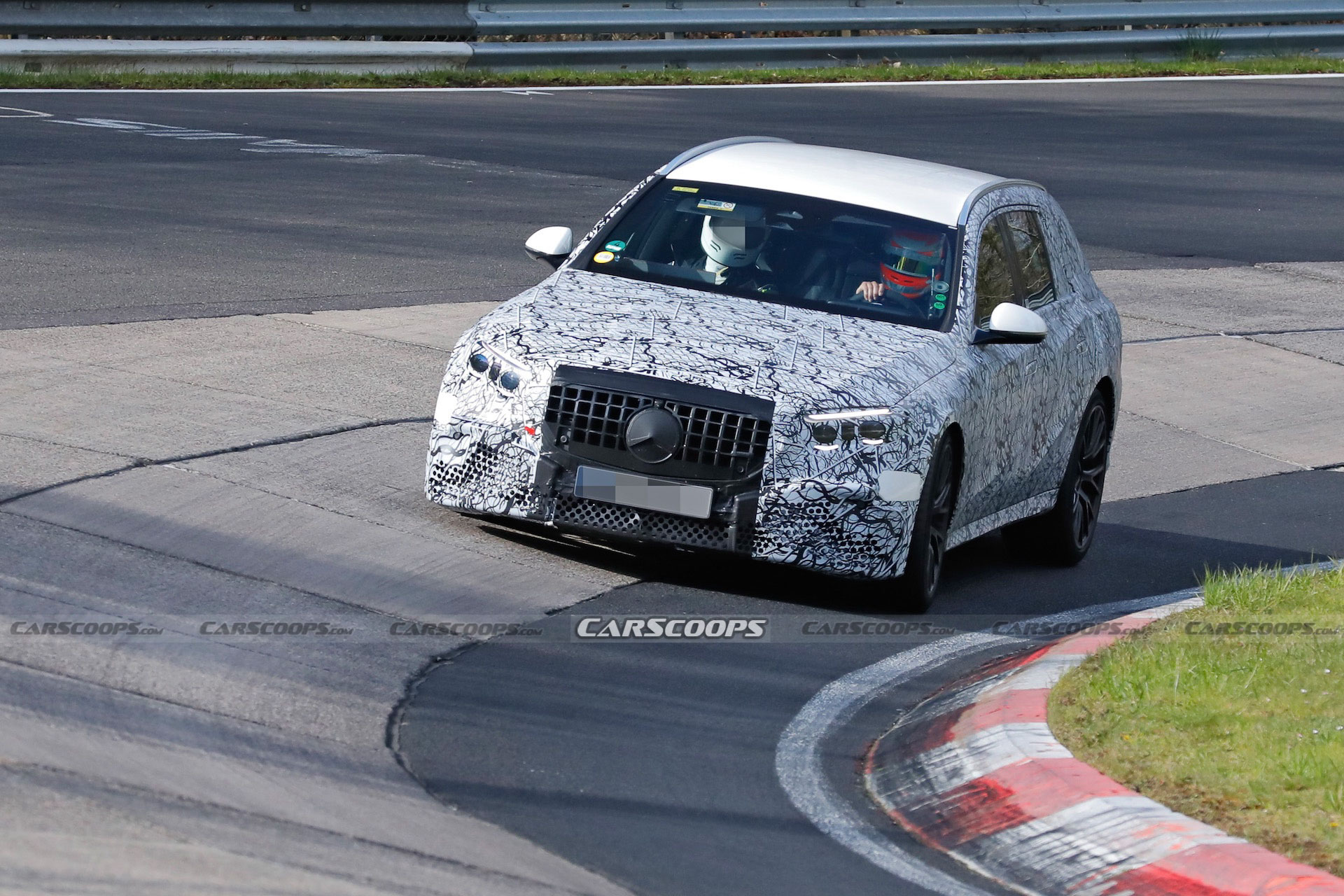 Hooning The AMG E53 PHEV Looks Like Green Heaven At The Green Hell ...