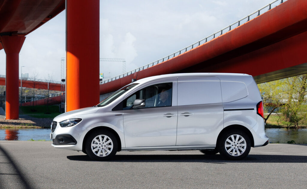 Mercedes Citan small van debuts, to get electric sibling with 285