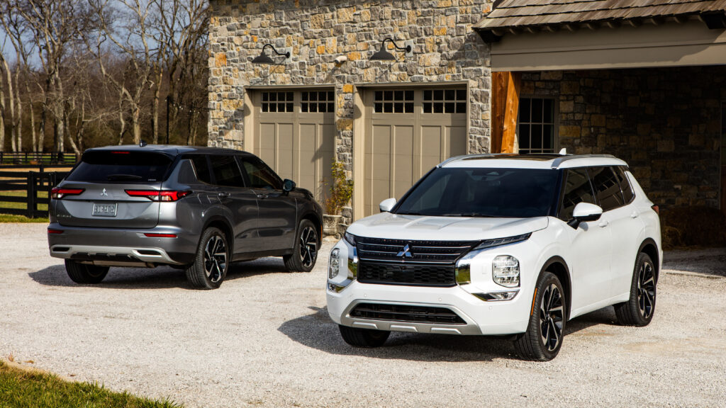  Mitsubishi Riding The Profit Wave In North America Thanks To Outlander Popularity