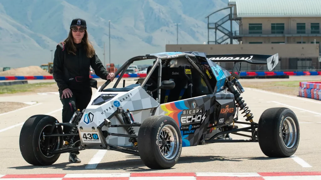  Ken Block’s Wife Lucy Racing Up Pikes Peak With Sierra Echo EV Buggy