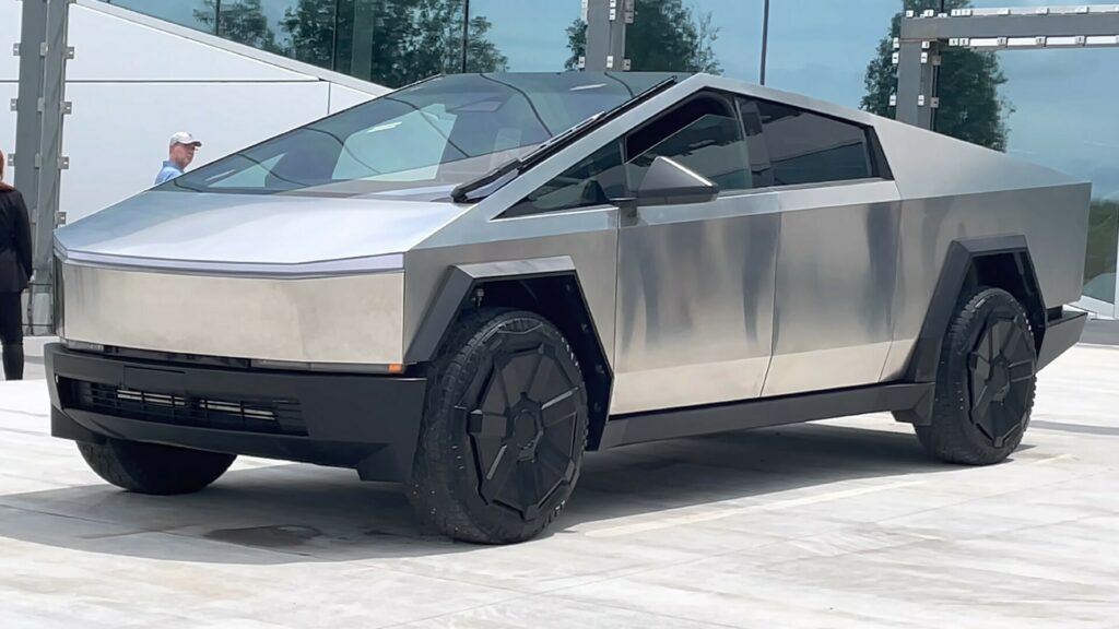  Tesla Cybertruck Appears In Closer To Production-Spec, Deliveries Confirmed For Later In 2023