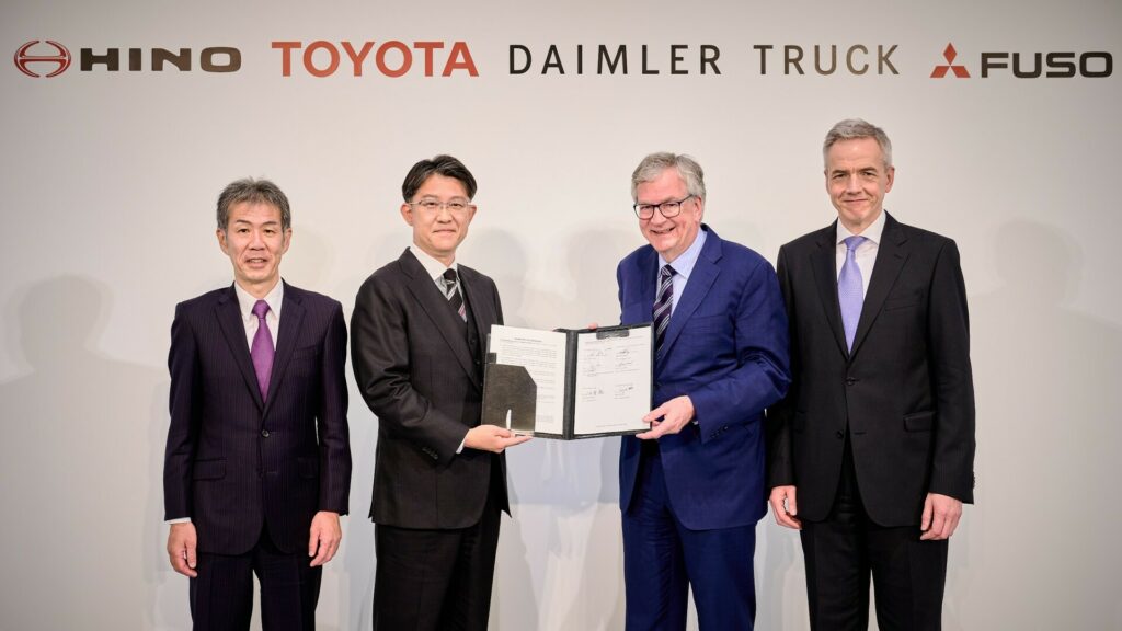 Toyota And Daimler main 1024x576 - Auto Recent