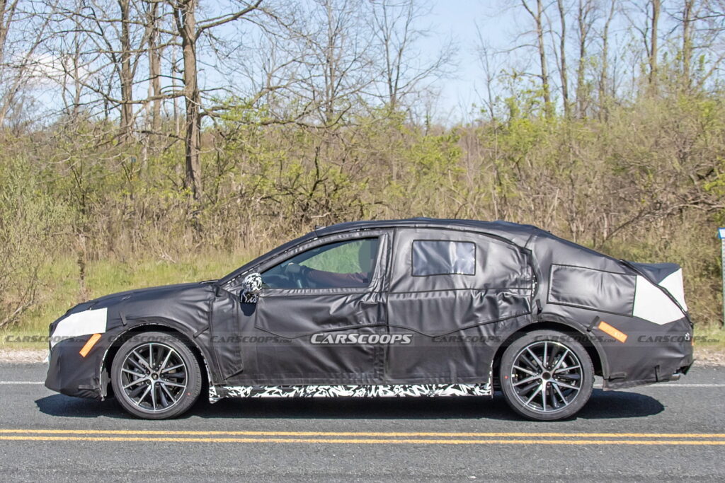 2025 Toyota Camry Spied Proving That Mainstream Sedans Are Not Dead ...