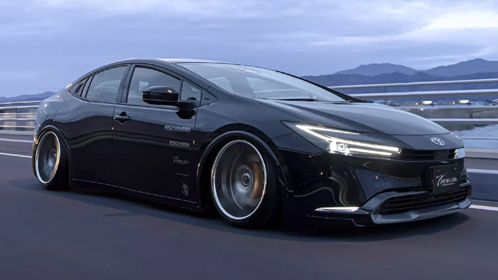 Japanese Tuner Unleashes The 2023 Toyota Prius’ Wild Side Carscoops