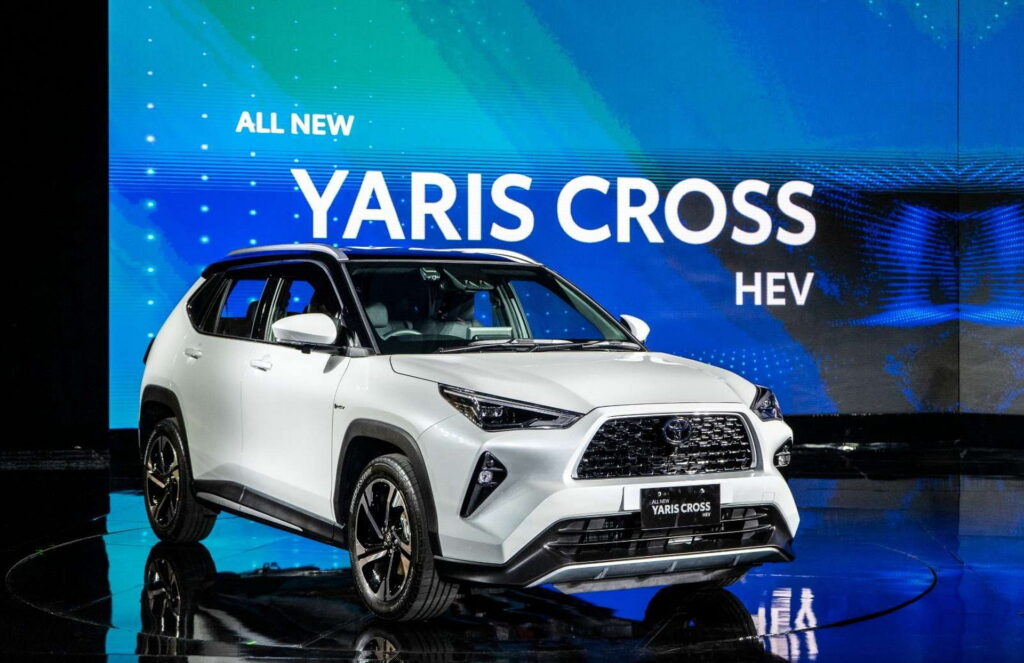 Interior design and technology – Toyota Yaris Cross - Just Auto