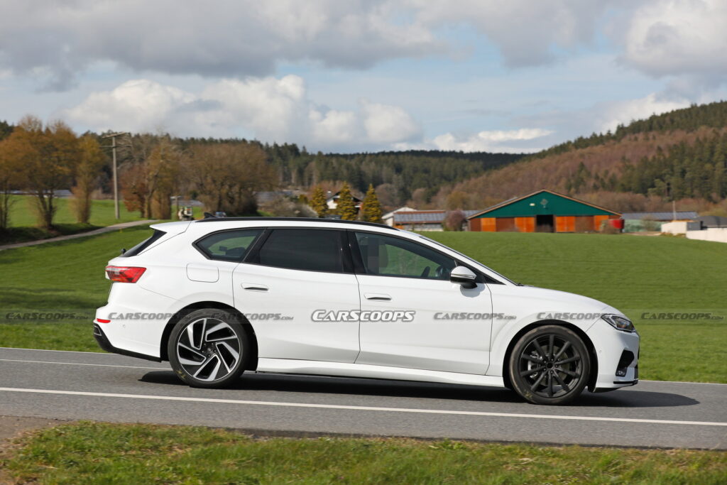  2025 VW ID.7 Electric Wagon Spotted For The First Time As Production ID. Space Vizzion