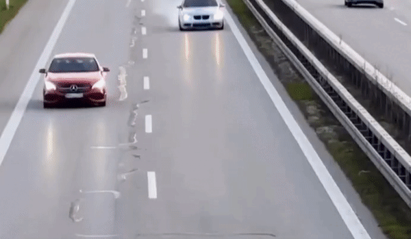  Watch A BMW E90 M3 Erupt In Smoke After Spectacular Engine Failure