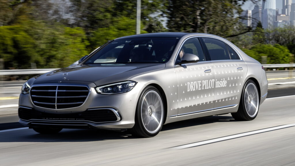  Mercedes Approved To Sell Partially Autonomous Cars In California Beating Tesla