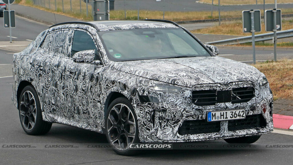 2024 BMW X2 M35 Spied With M2-Inspired Grille