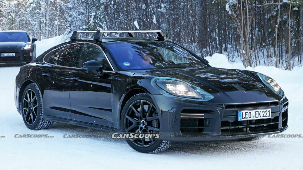  New Porsche Panamera Coming Late This Year