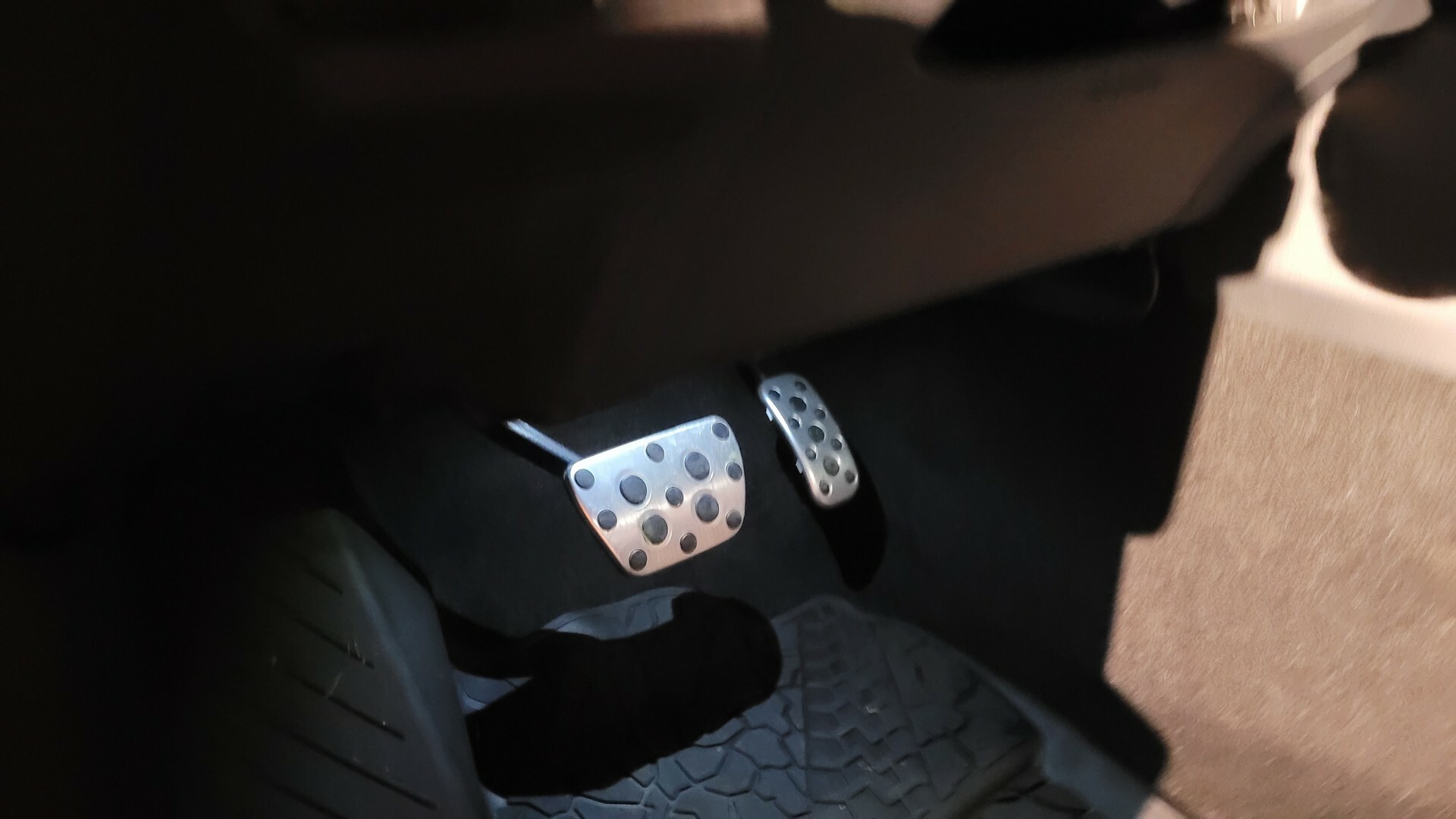 2024 Toyota Tacoma CarScoops Interior 605 218