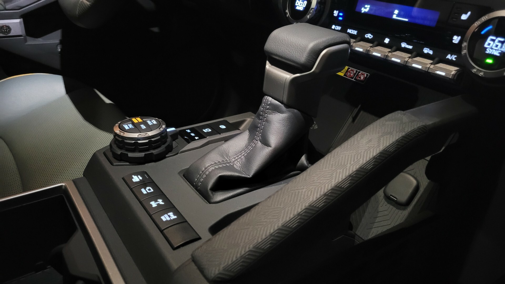 2024 Toyota Tacoma CarScoops Interior 605 233
