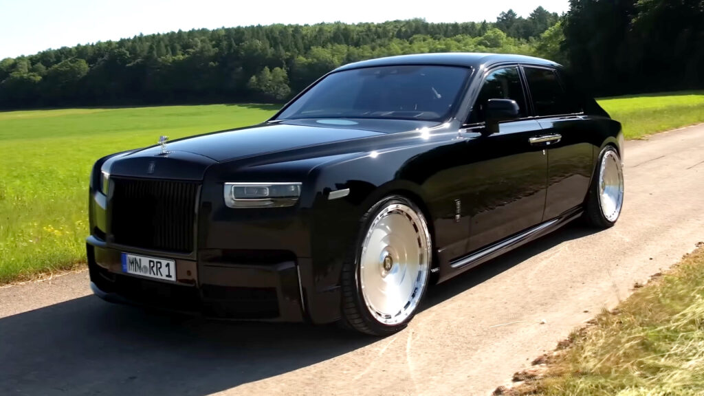  Spofec’s Rolls-Royce Phantom Looks Wicked Hot On King-Sized Disc Wheels