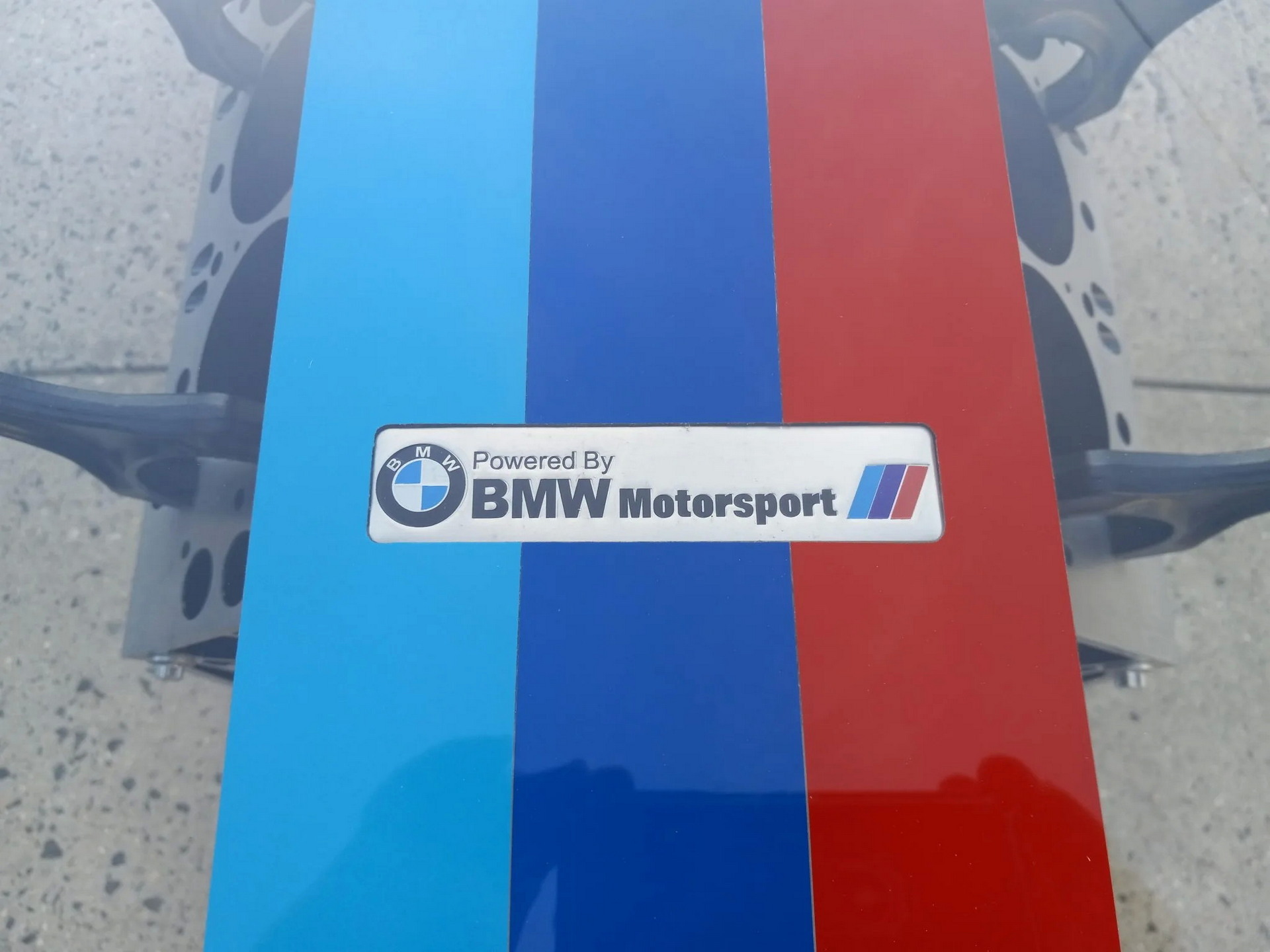 BMW S85 Coffee Table 25