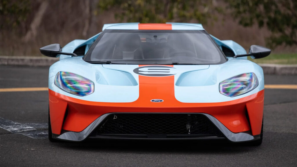  People Are Willing To Pay Over $1.1 Million For A 2019 Ford GT ’68 Heritage Edition