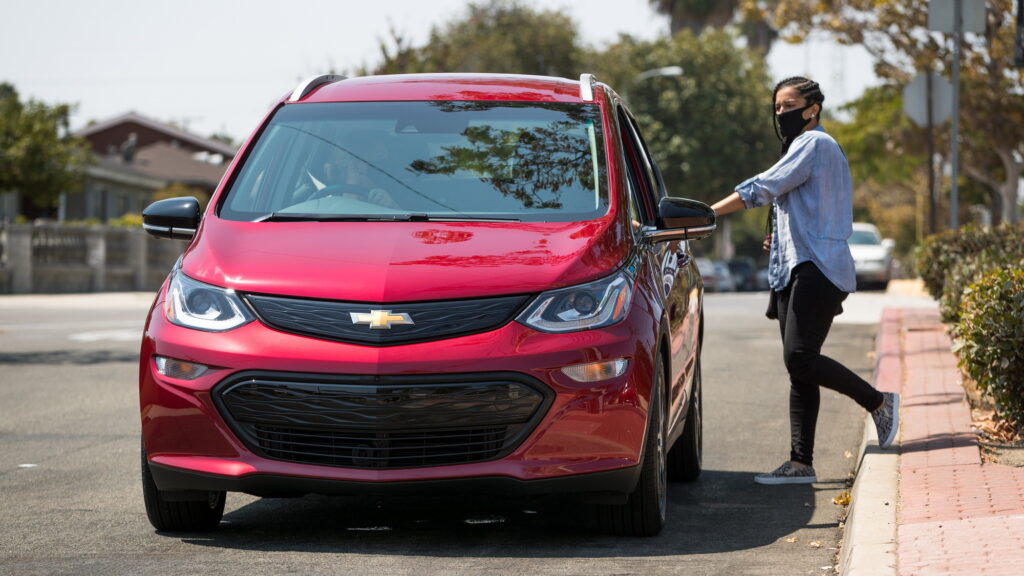  Bostonians And Torontonians Will Soon Be Able To Rent Out Their Cars Through Uber