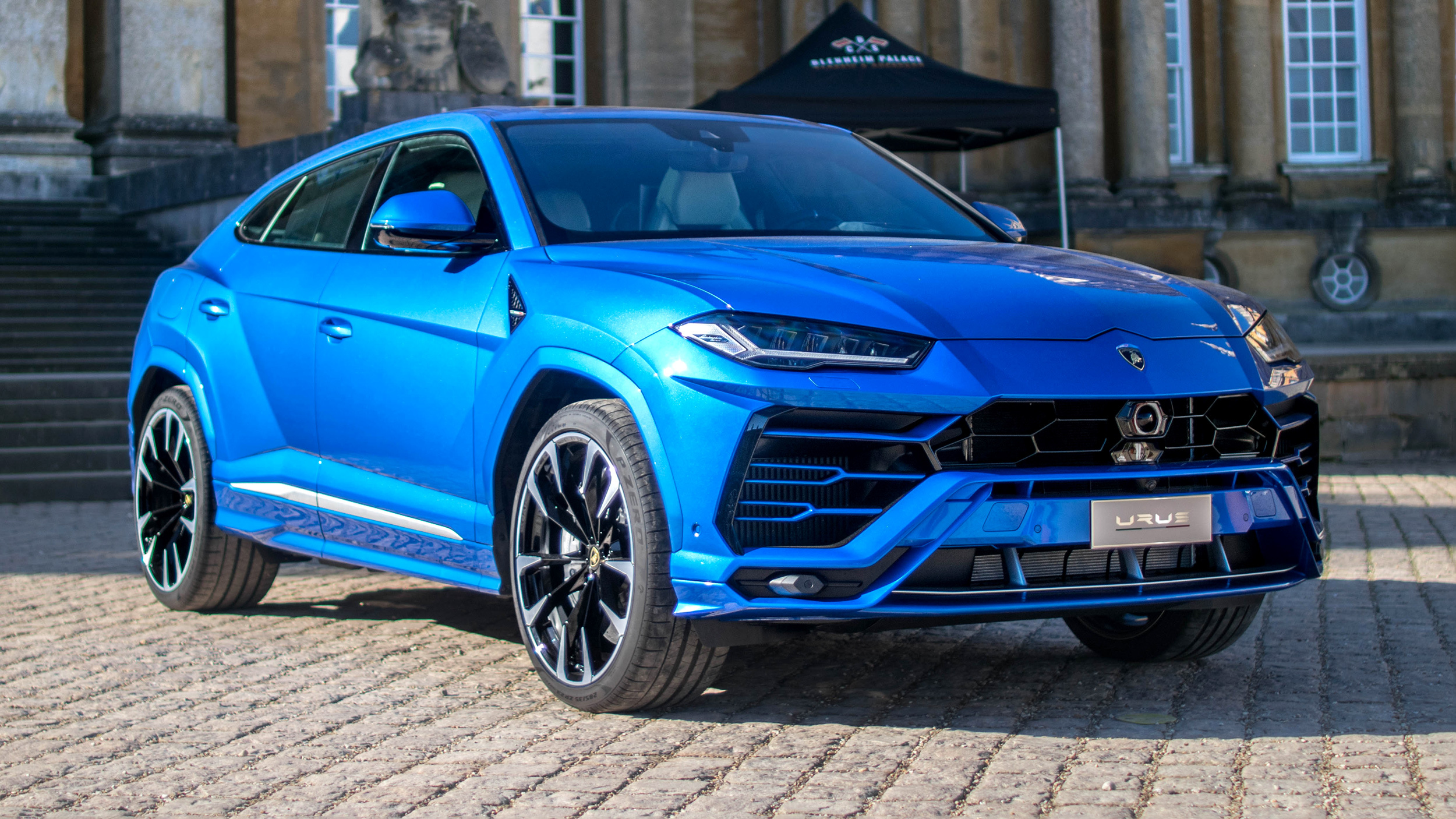 Lamborghini Urus - Wikipedia