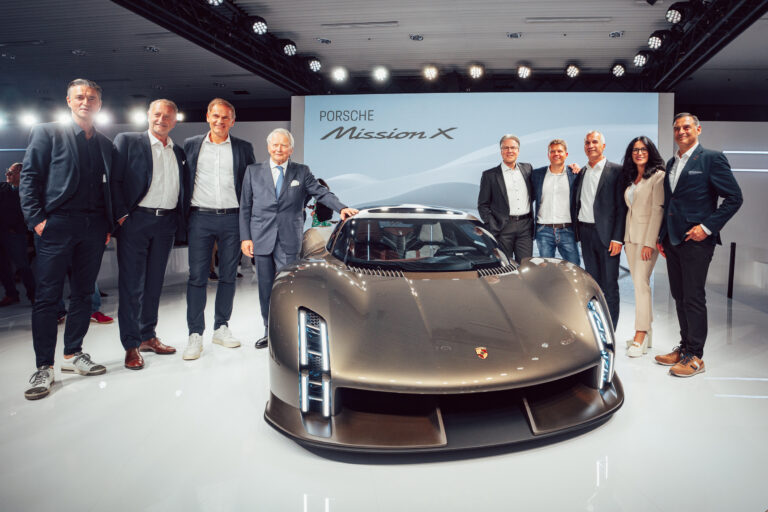 New Porsche Mission X Is An Electric Hypercar Concept Charging For ...