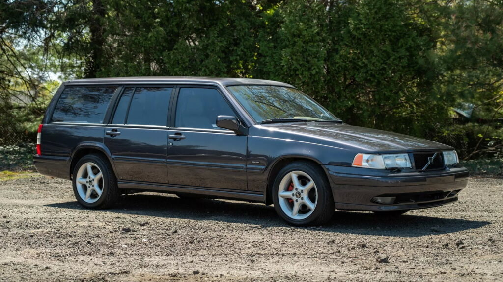  Paul Newman’s Souped-Up Volvo Wagon Is A Corvette V8-Powered Sleeper