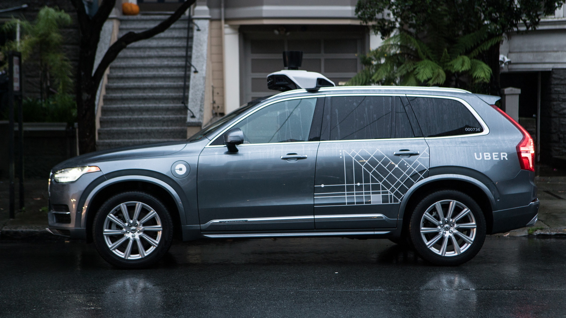 2018 Volvo XC90 Uber Autonomous 1