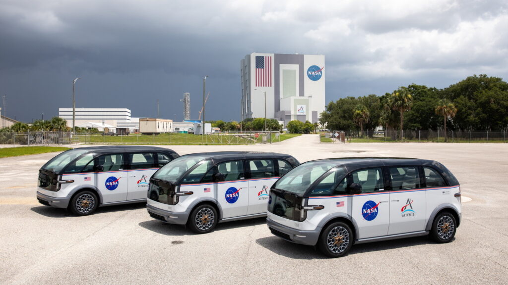  Canoo Delivers The Electric CTVs That Will Transport Astronauts To Launch Pad To NASA