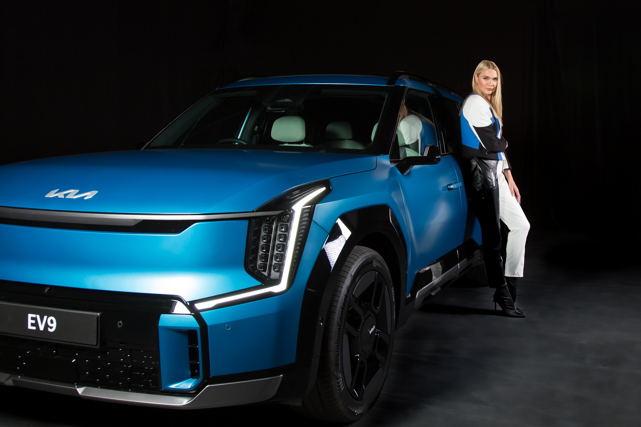2023 Kia EV9 Jodie Kidd Lightning 7