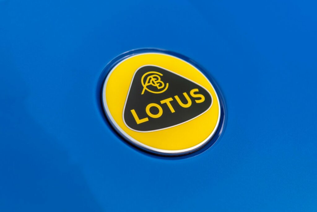  Lotus Shares Tumble 40% Since IPO, As Parent Geely Plans World Domination
