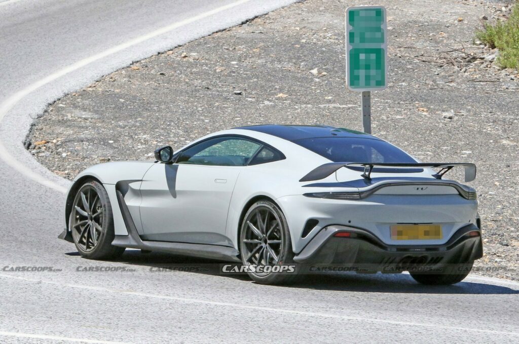  Aston Martin V12 Vantage Spied And Teased With Manual Gearbox, Debuts Tomorrow