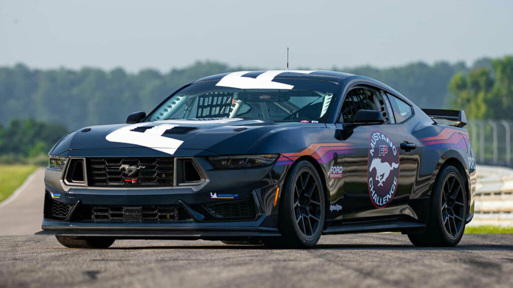 Whoa, Nellie! Ford Mustang Dark Horse R Introduced For One-Make Racing Series