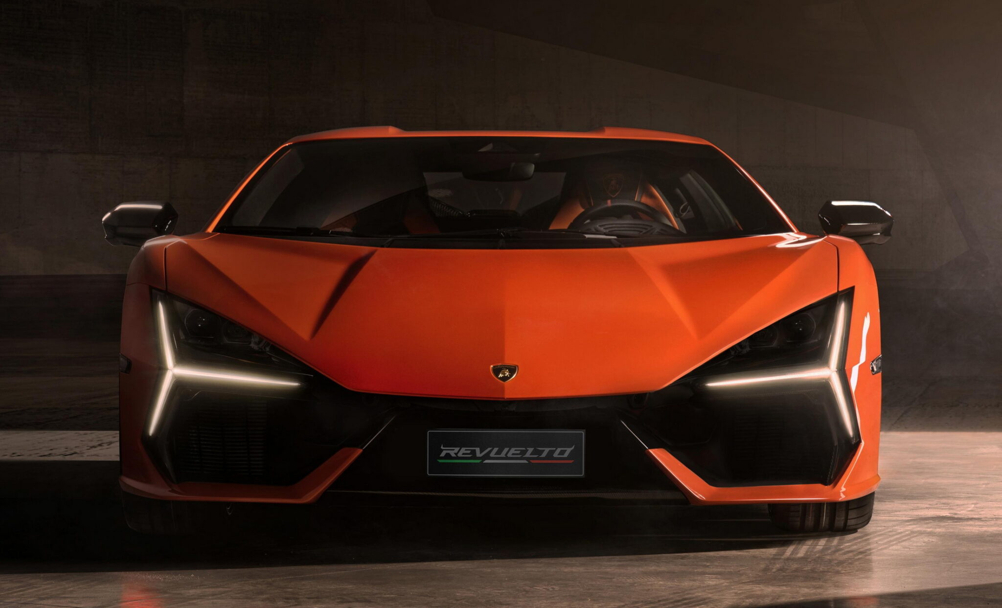 Ламборгини revuelto. Суперкар. Lamborghini 2023 новый. Ламборгини 2024. Ламборгини revuelto.
