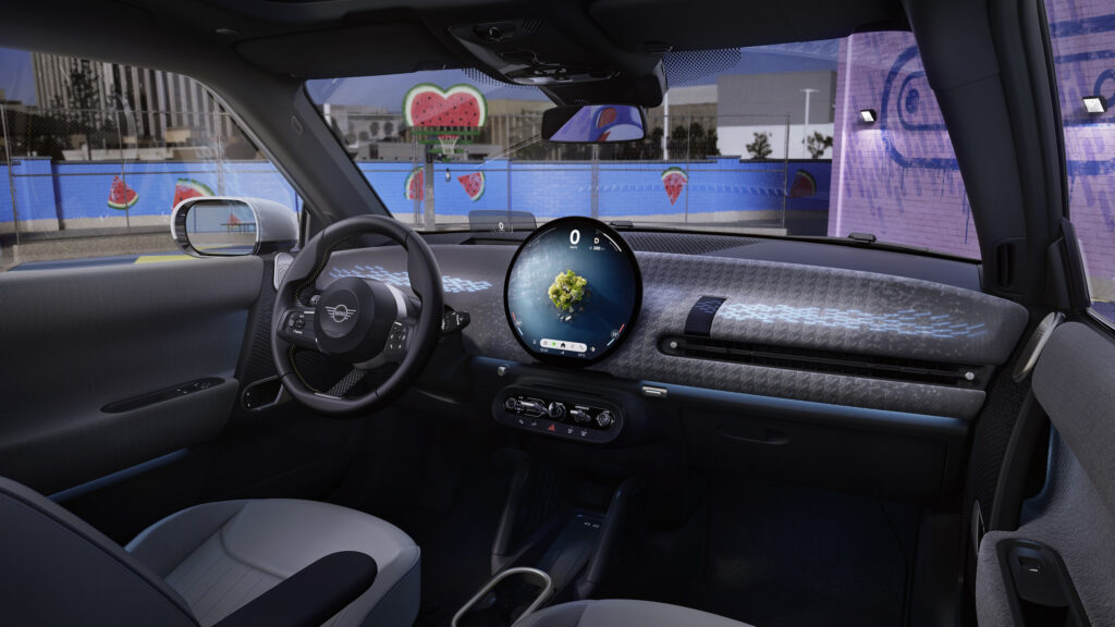 2025 MINI Cooper Goes All-In On Circular Display That Offers