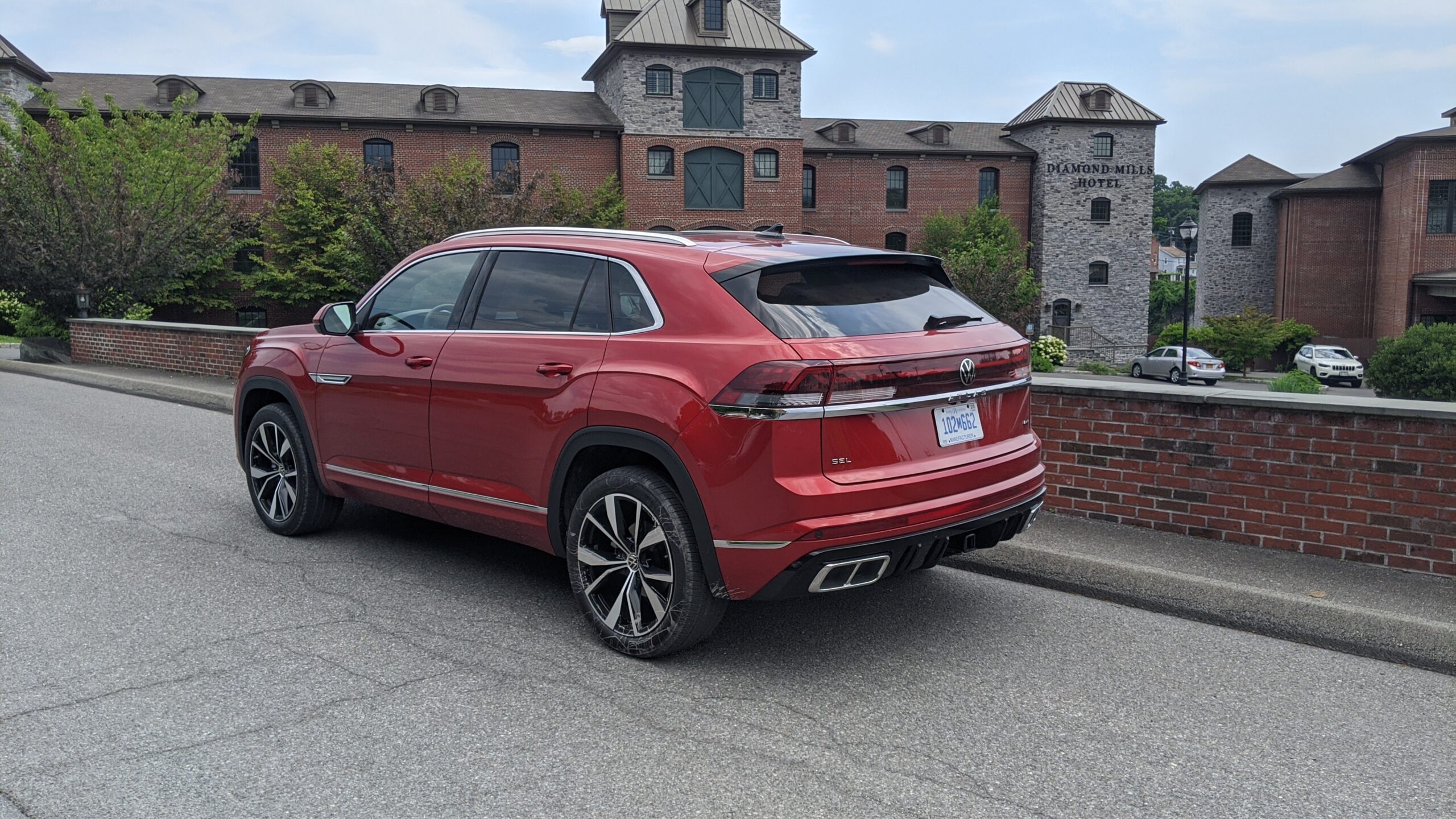 2024 VW Atlas Cross Sport - Stephen Rivers for Carscoops 3