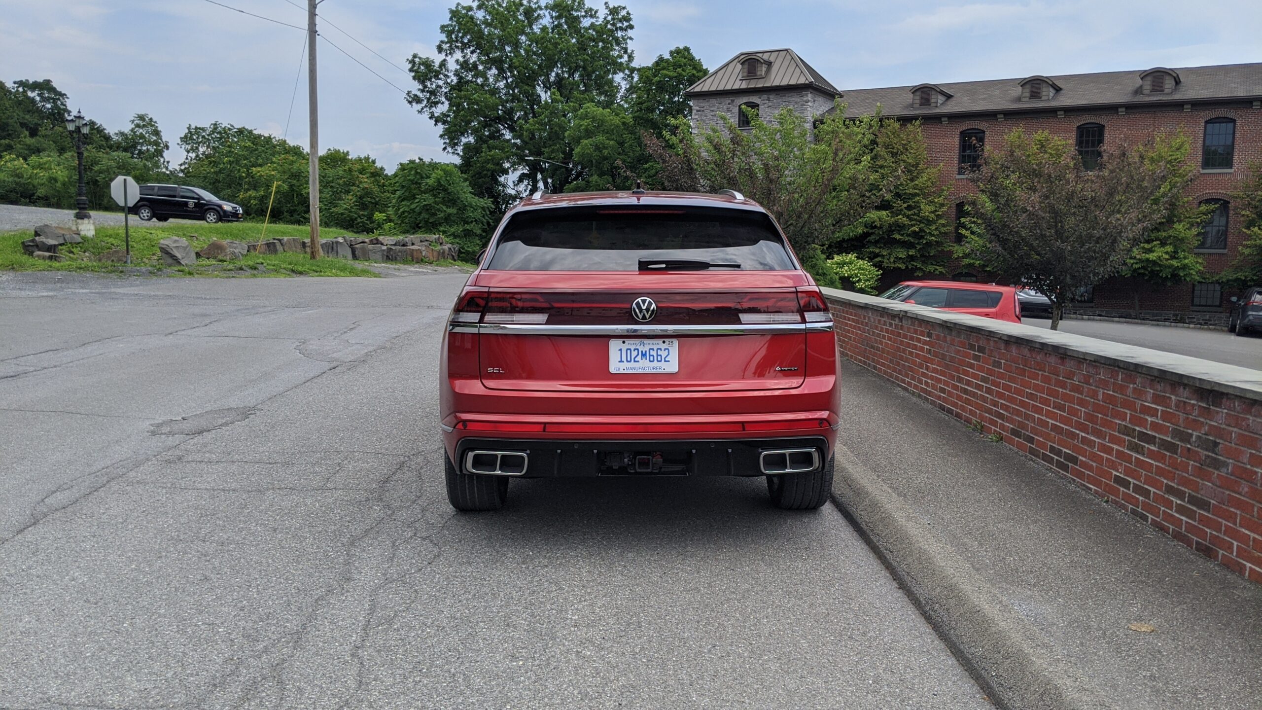 2024 VW Atlas Cross Sport - Stephen Rivers for Carscoops 4