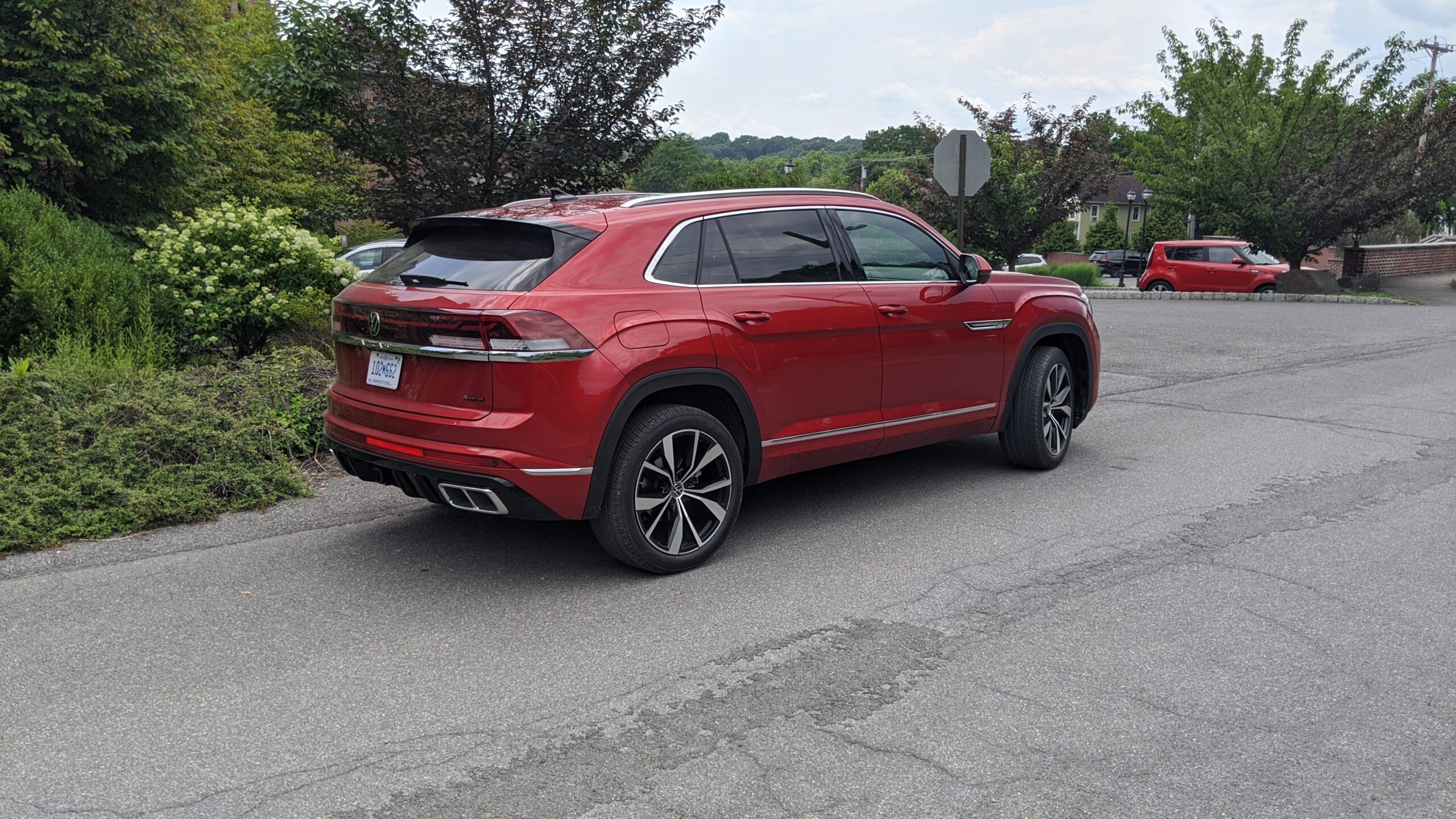 2024 VW Atlas Cross Sport - Stephen Rivers for Carscoops 8