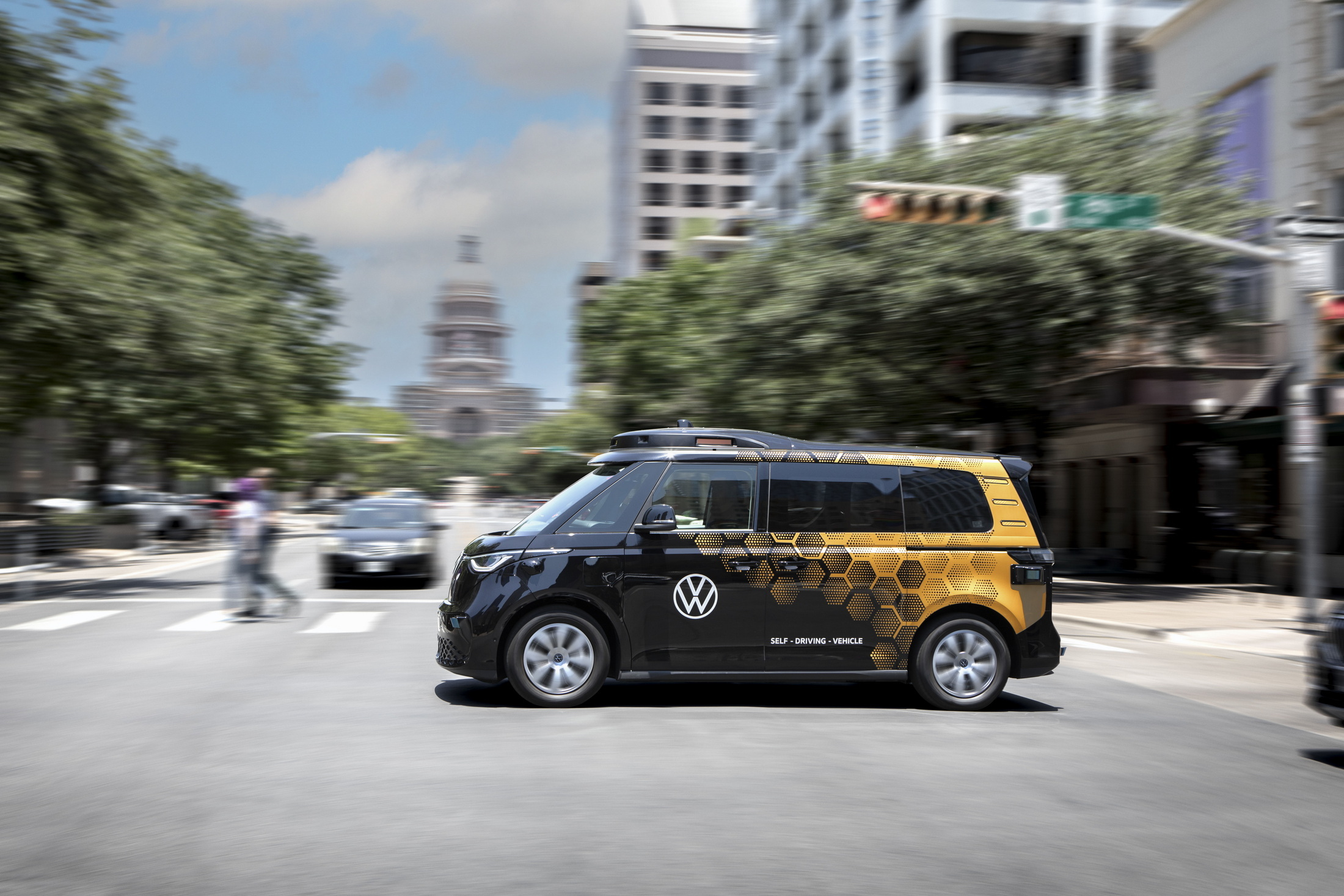 Volkswagen Launches U.S. Autonomous Vehicle Test Program With Fleet Of ...