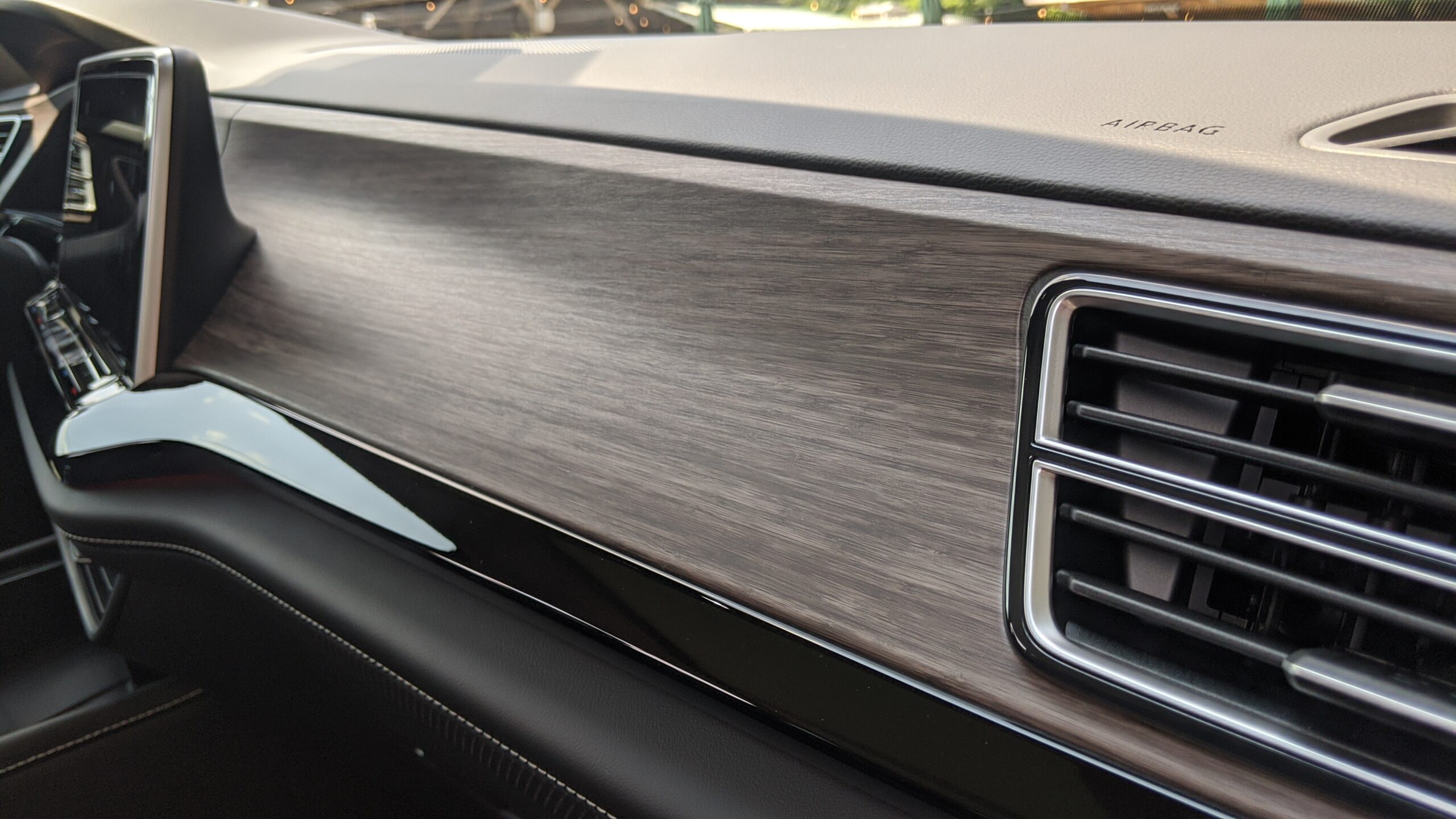 2024 Volkswagen Atlas - Stephen Rivers for Carscoops 20