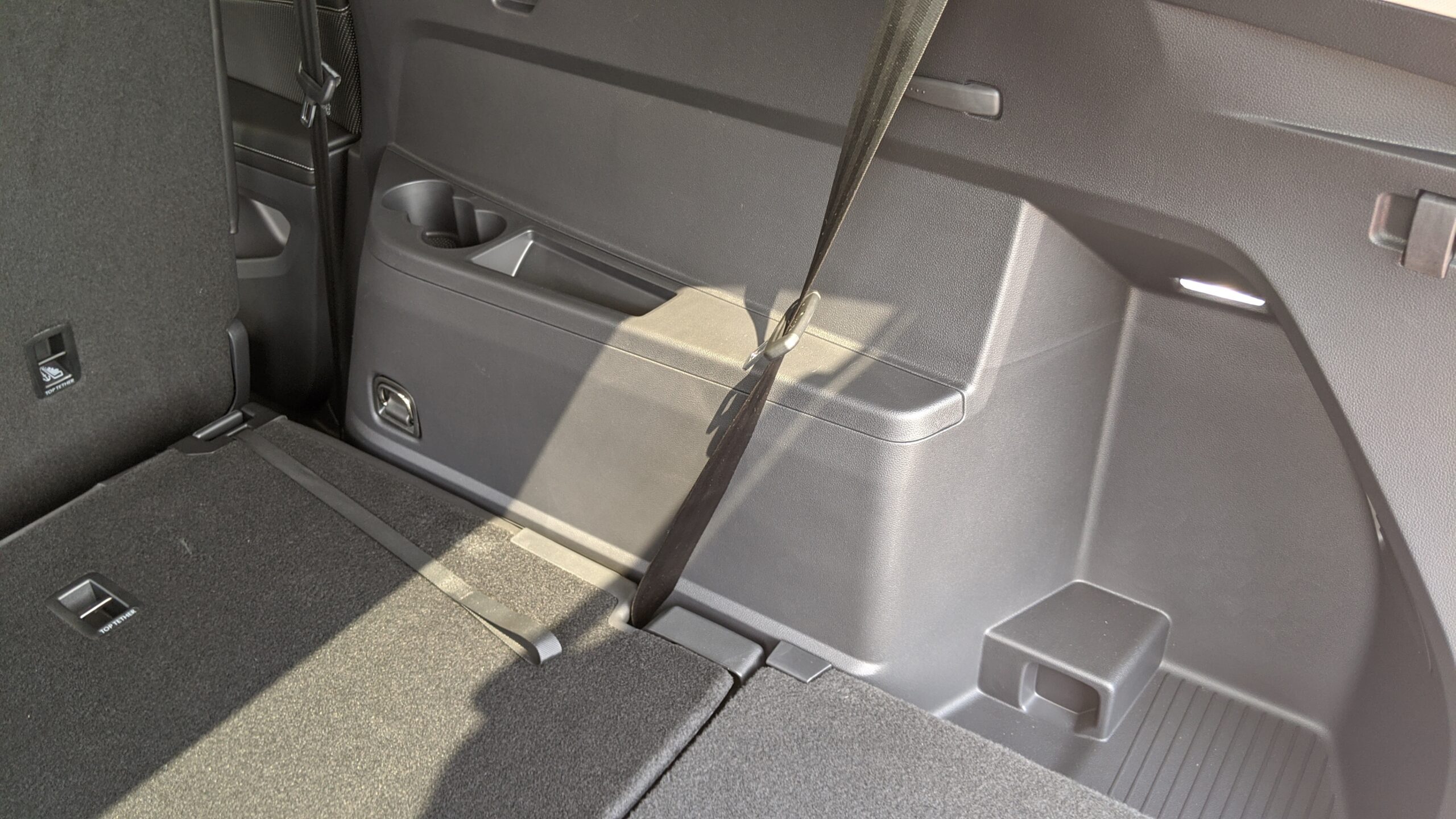 2024 Volkswagen Atlas - Stephen Rivers for Carscoops 25
