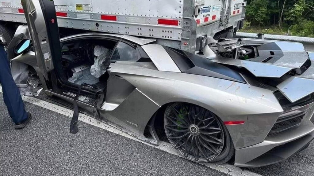  Speeding Lamborghini Aventador Wedged Under 18 Wheeler, Driver Miraculously Walks Away