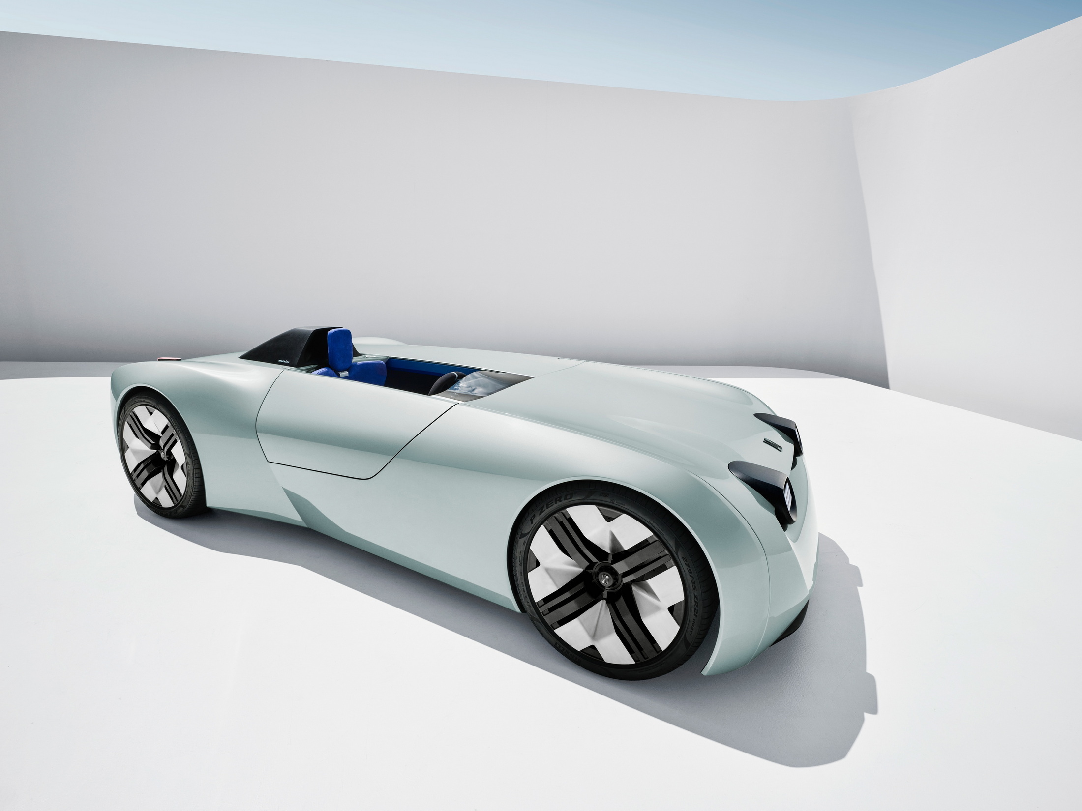 Makkina Triumph TR25 EXT 3