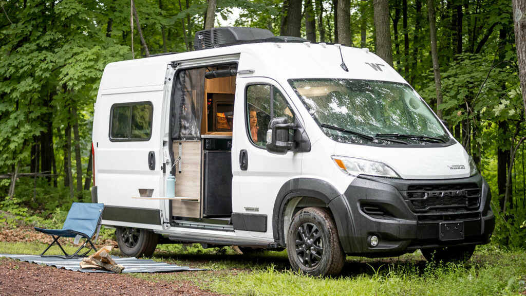  Winnebago And EcoFlow Partner To Create Off-Grid Camper With Electric Power